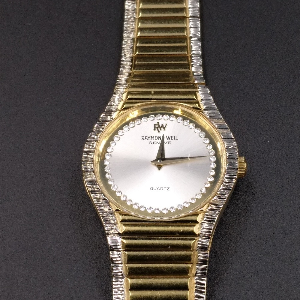 Raymond weil diamond watch..9052